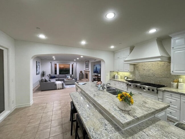 Building Photo - 23 Castlerock