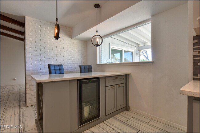 Building Photo - 6209 Heath Way