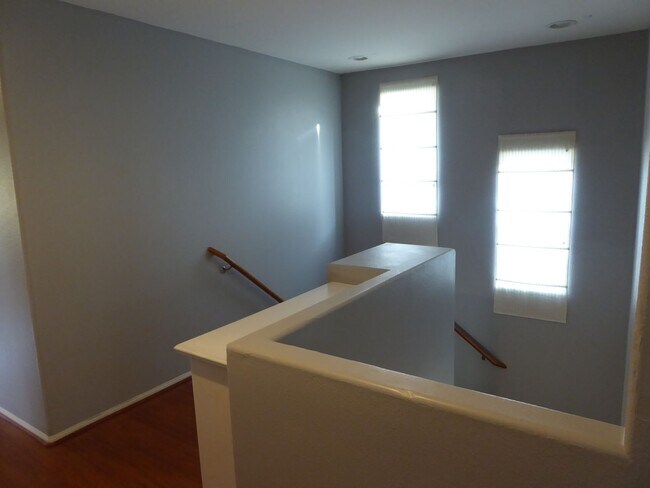 Building Photo - COMING SOON! 4 Bedroom Home for Rent in Castaic!