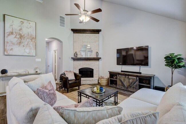 Building Photo - 29809 Woodsons Edge Way