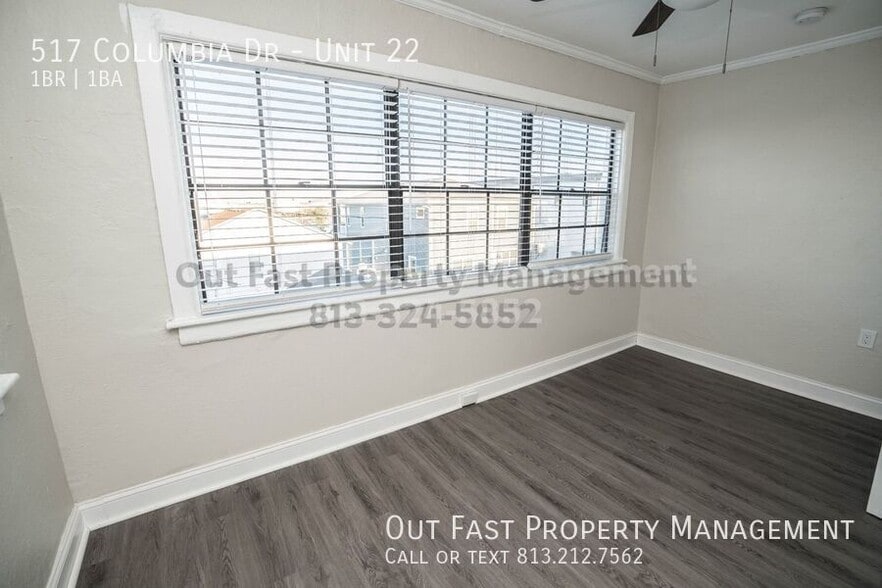 Building Photo - 517 Columbia Dr