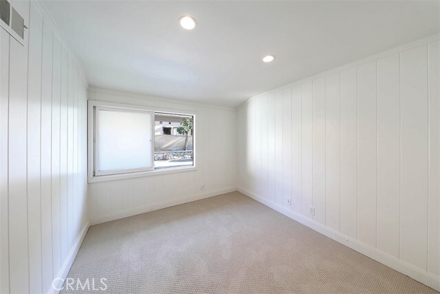 Building Photo - 2636 Bayshore Dr