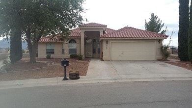 Building Photo - Beautiful SantaTeresa Gem