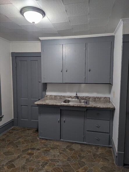 Building Photo - 299 Randolph St