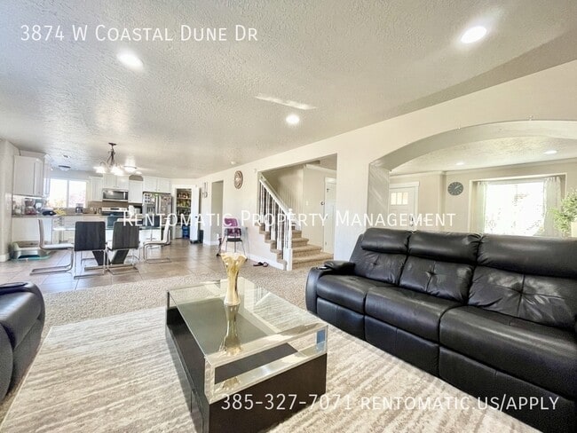Building Photo - 3874 Coastal Dune Dr