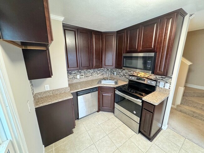 Building Photo - 1003 Green St