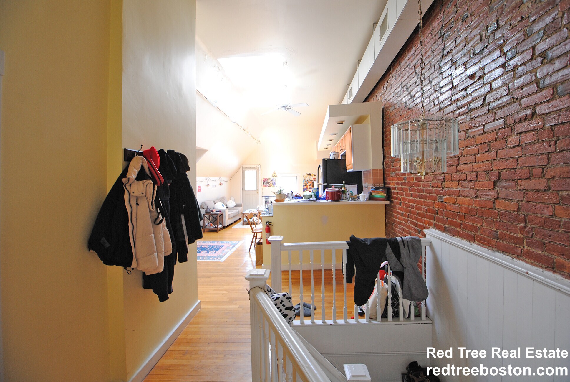 Building Photo - 1678 Beacon St