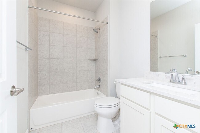Building Photo - 121 Lafitte Dr