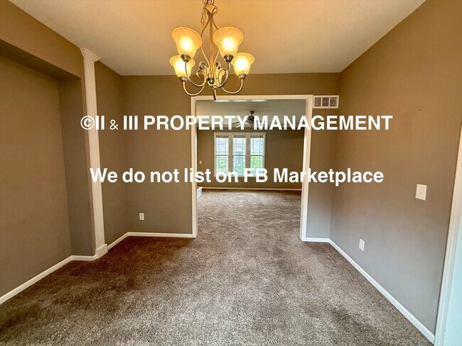 Building Photo - 9548 Roundtree St