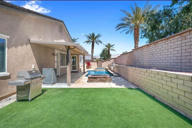 Building Photo - 41190 Corte Alto Collina