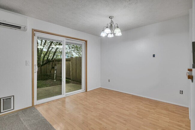 Building Photo - South Hill Puyallup 3 bed/2bth Home