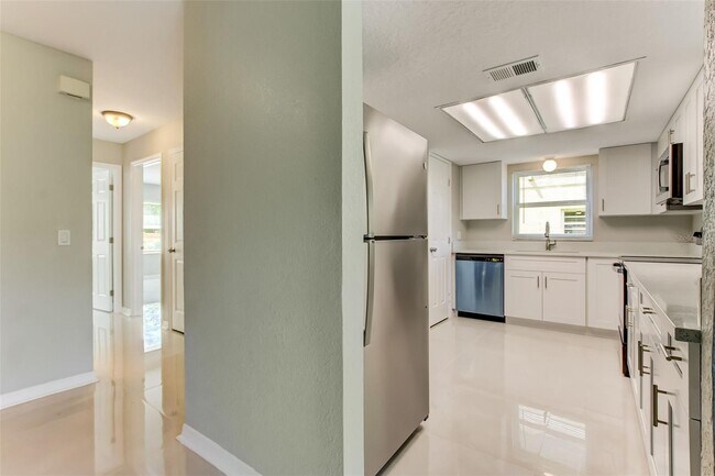 Building Photo - 9831 Barley Club Dr