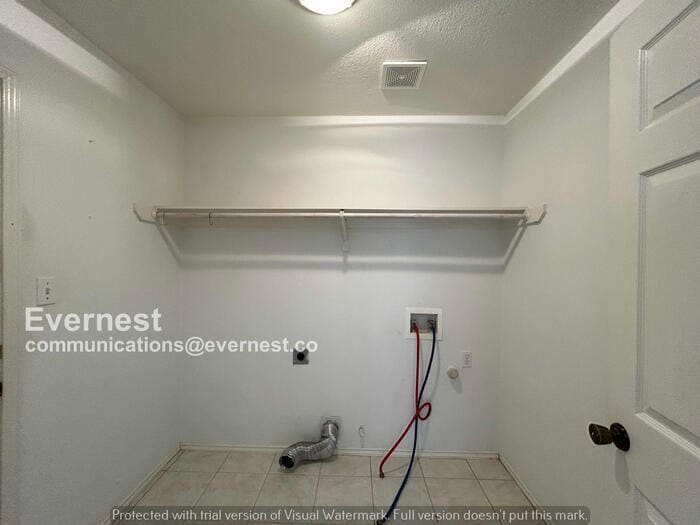 Building Photo - 3318 Elijah St