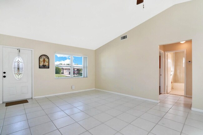 Building Photo - 3736 Coelebs Ave