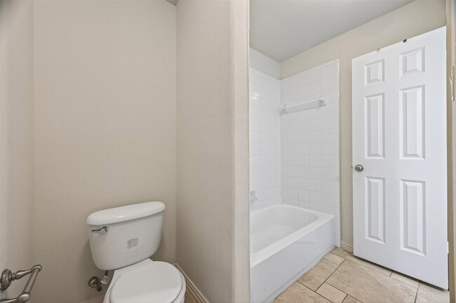 Building Photo - 6726 Hathaway Ln