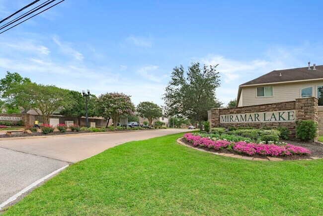Building Photo - 8206 Point Pendleton Dr