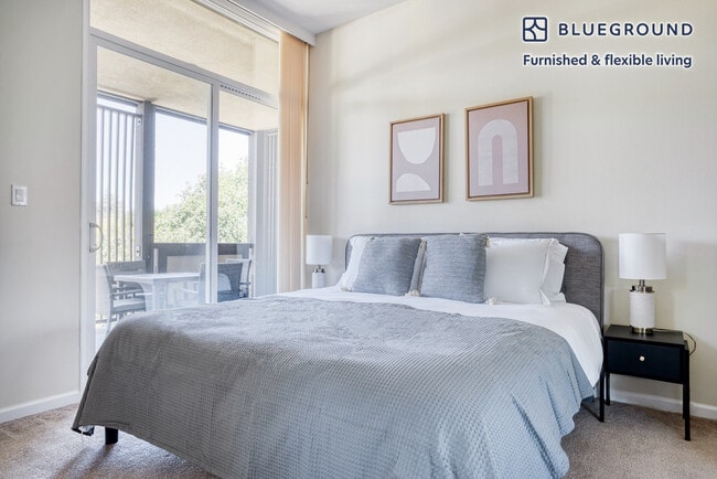 Building Photo - 1850 Sand Hill Rd