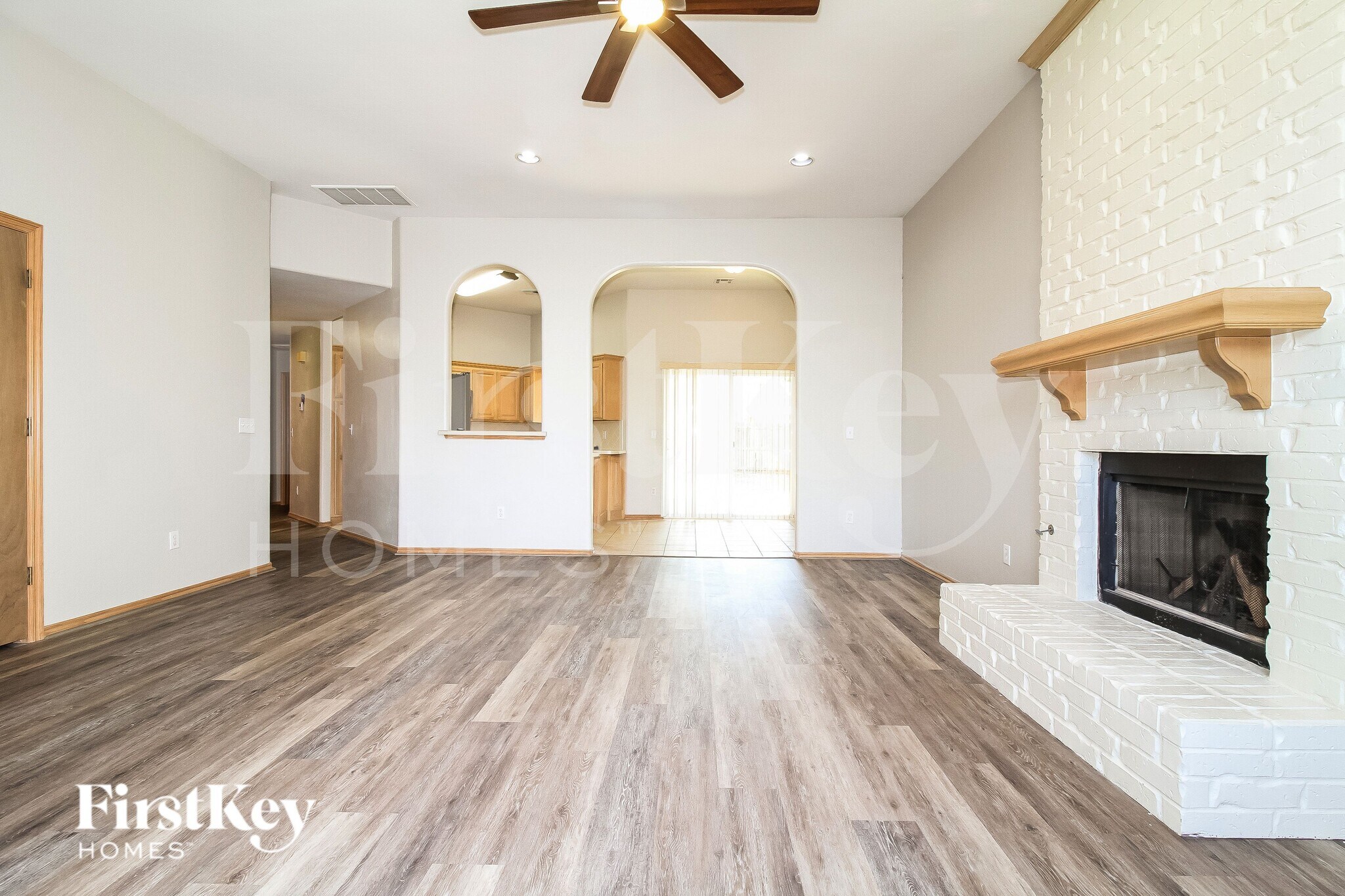 Building Photo - 732 Taber Ln