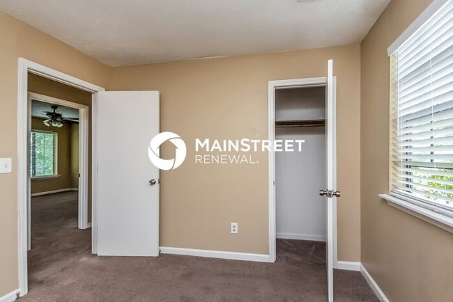 Building Photo - 3 Bedroom Pet-Friendly Home in Conyers, GA with Main Street Renewal