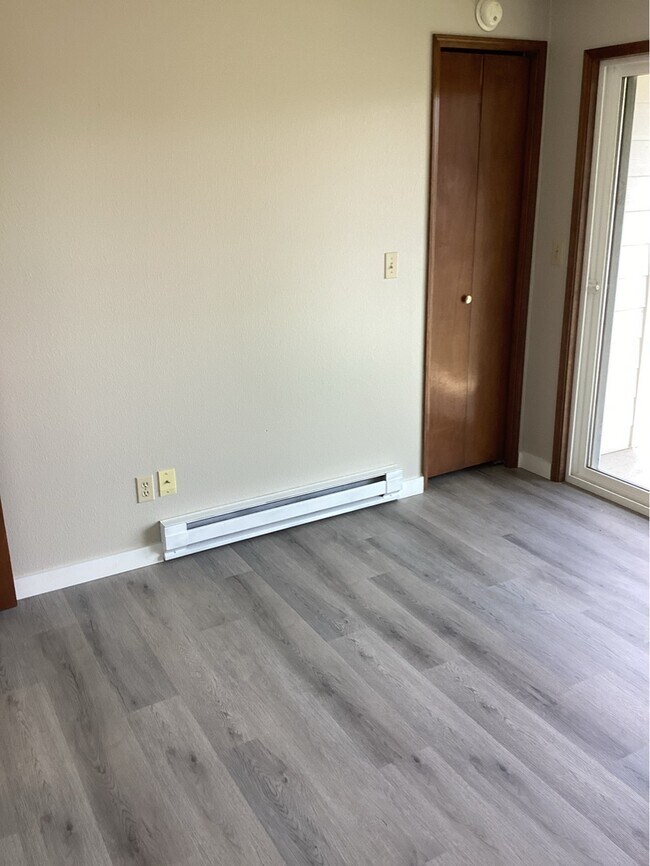 Building Photo - 1112 SW Hurbert St