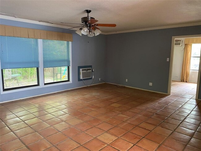 Building Photo - 47 Presidio Rd