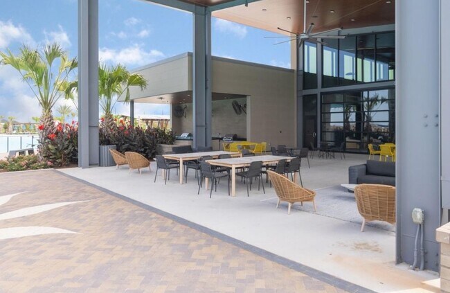 Building Photo - 5822 Majestic Sky Dr