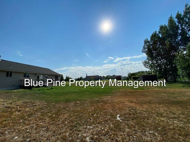 Building Photo - 3818 196 N