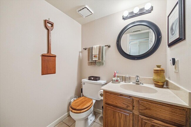 Building Photo - 16814 Chapel Pines Dr