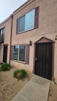 Building Photo - Cute condo for rent, 2 bedrooms, 2.5 bath