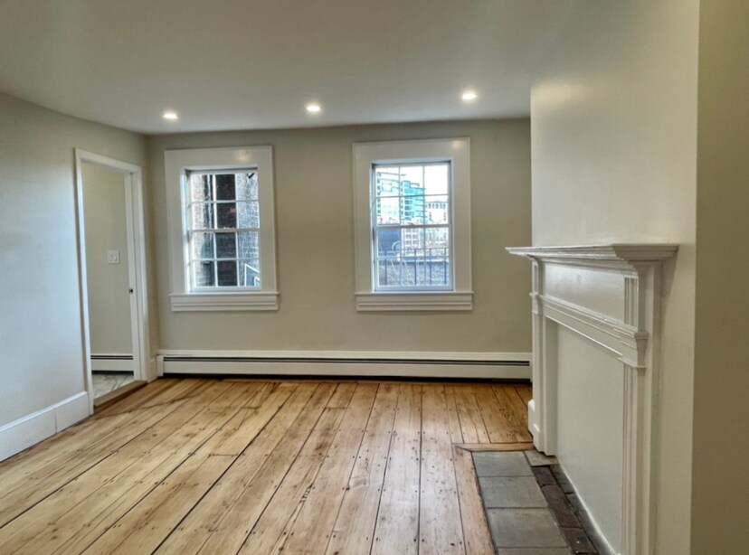 Building Photo - 42 Fayette St