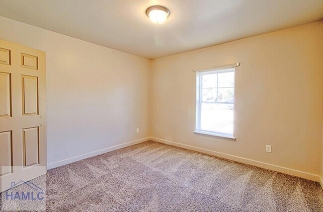 Building Photo - 5777 E Oglethorpe Hwy