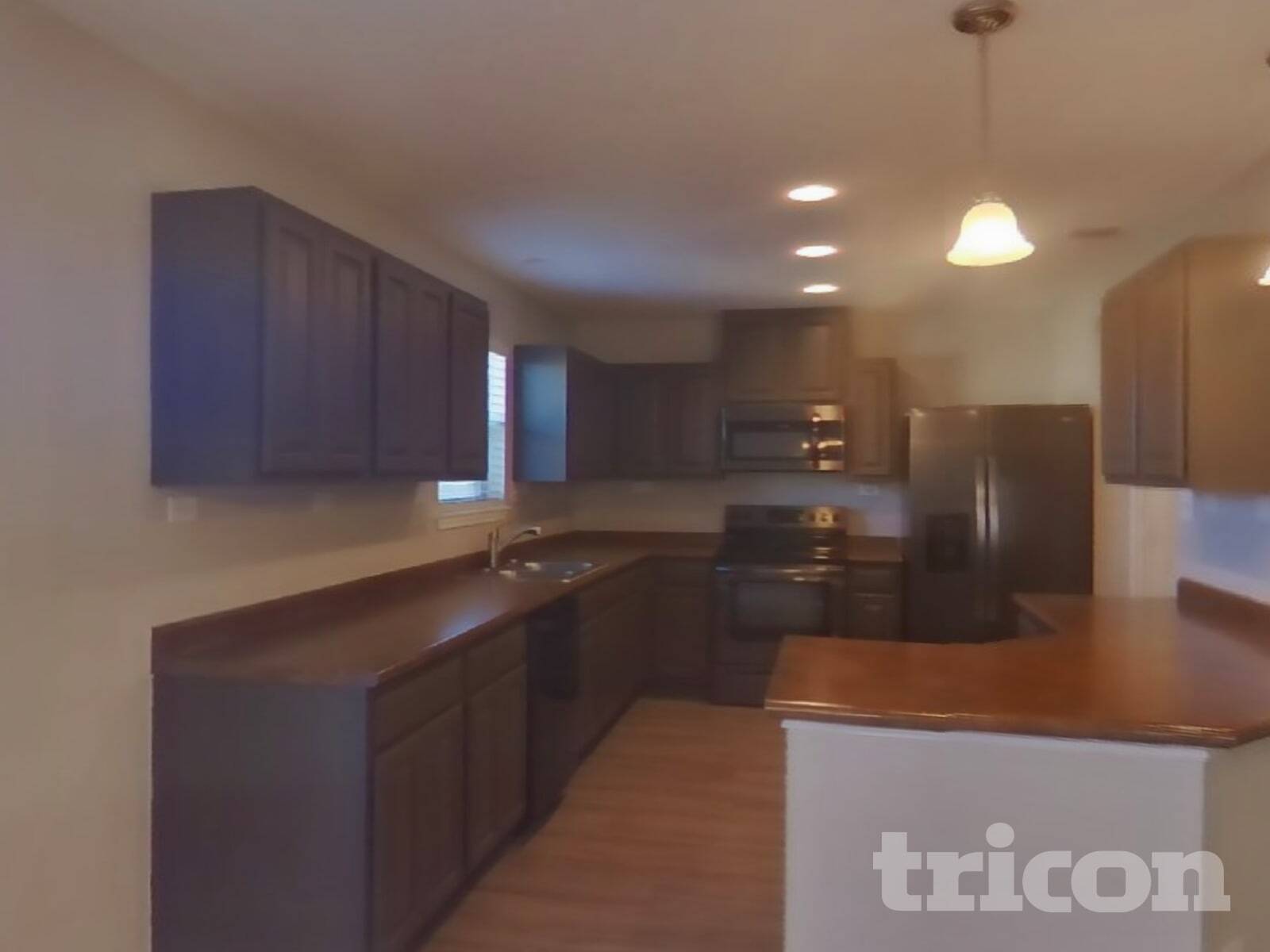 Building Photo - 2310 Cats Paw View