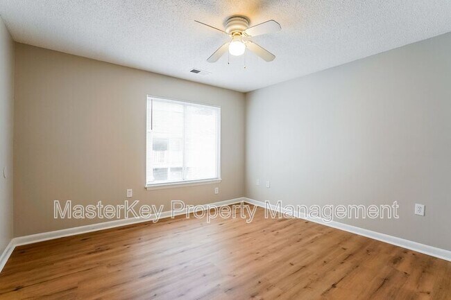 Building Photo - 1351-301 Crab Orchard Dr