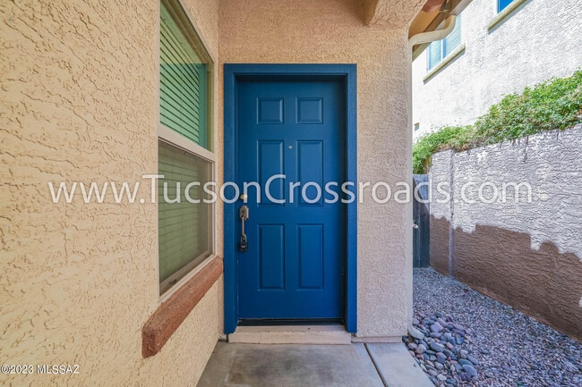 Building Photo - 1254 W Versilia Dr