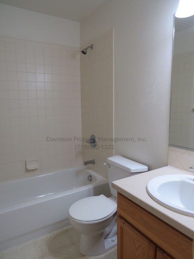 Building Photo - Beautiful 3 Bedroom Rancher in Stetson Hills