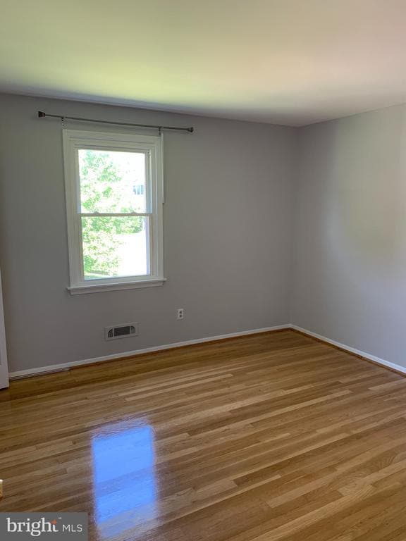 Building Photo - 18 Flanders Ridge Ct