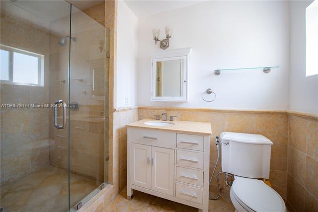 Building Photo - 928 Escobar Ave