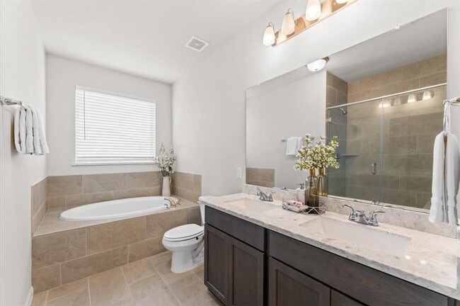 Building Photo - 761 Ocean Palms Dr