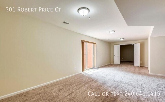 Building Photo - 301 Robert Price Ct
