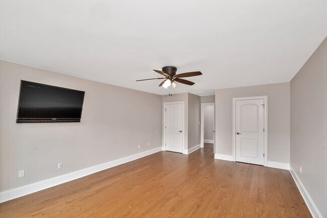 Building Photo - 125 Coolidge Ave