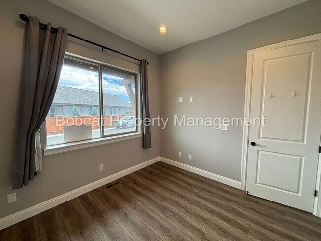 Building Photo - 3108 Cambria Lp