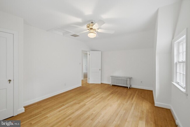 Building Photo - 4403 19th St N