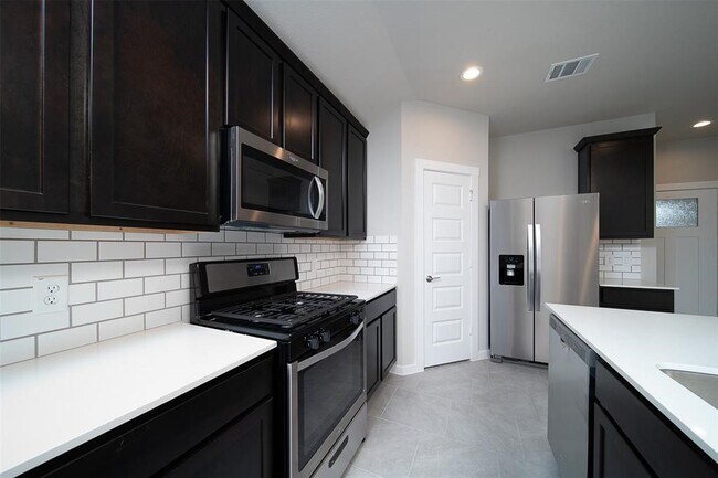 Building Photo - 7411 Victoria Brook Trace