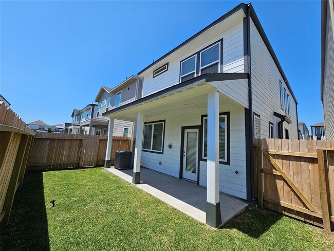 Building Photo - 3007 Valley Peak Dr