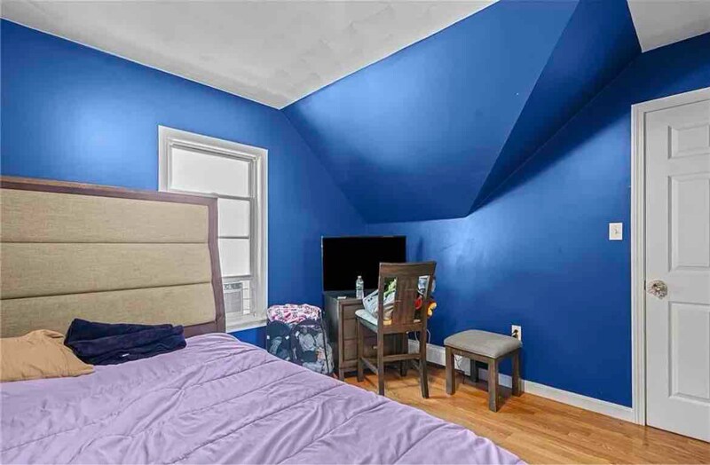 Building Photo - 123 Columbine Ave