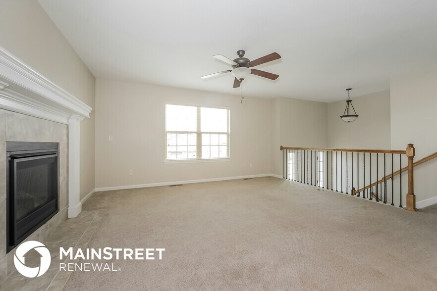 Building Photo - 425 Sunflower Dr