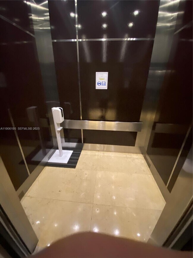 Building Photo - 60 SW 13th St