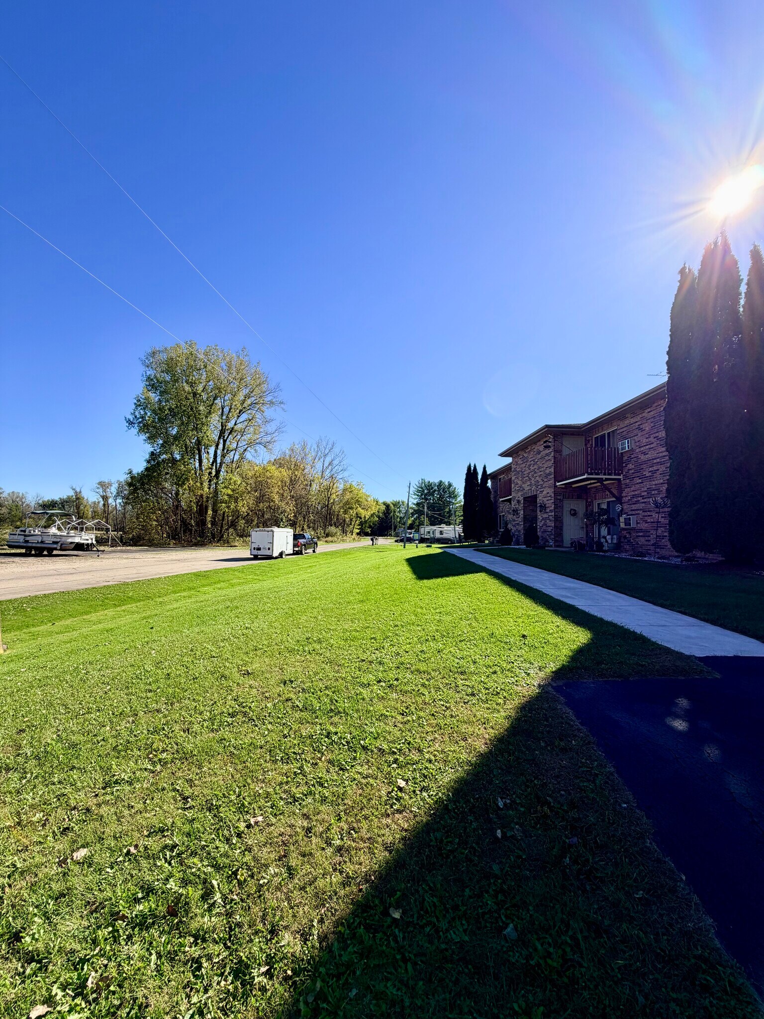 Building Photo - 413 Rowley St