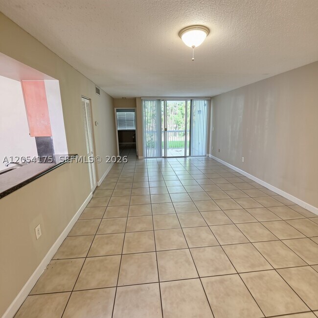 Building Photo - 4628 NW 97th Pl