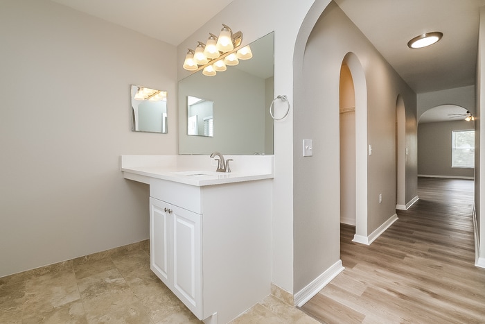 Building Photo - 12627 Lake Vista Dr